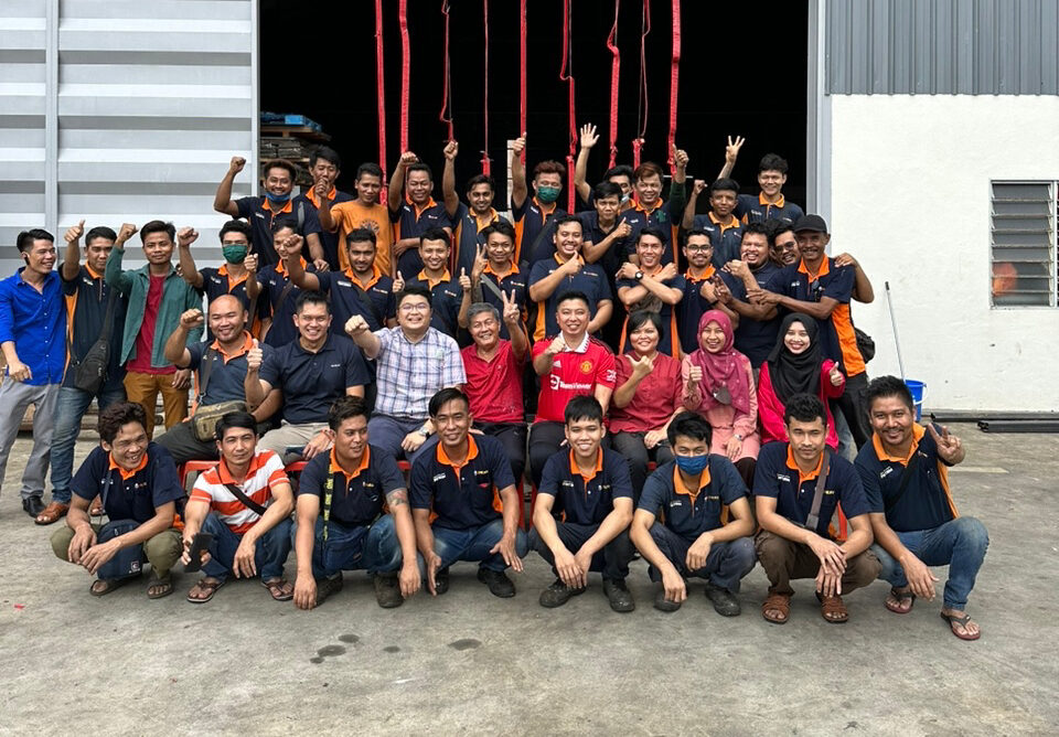 Powder coating in Malaysia employee